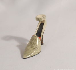 創(chuàng)意玻璃工藝品 從婚慶禮品到生活美學的全方位指南